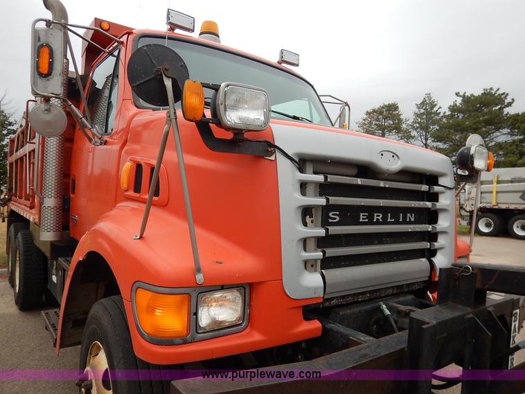 image for item K1664 2001 Sterling LP7500 dump truck