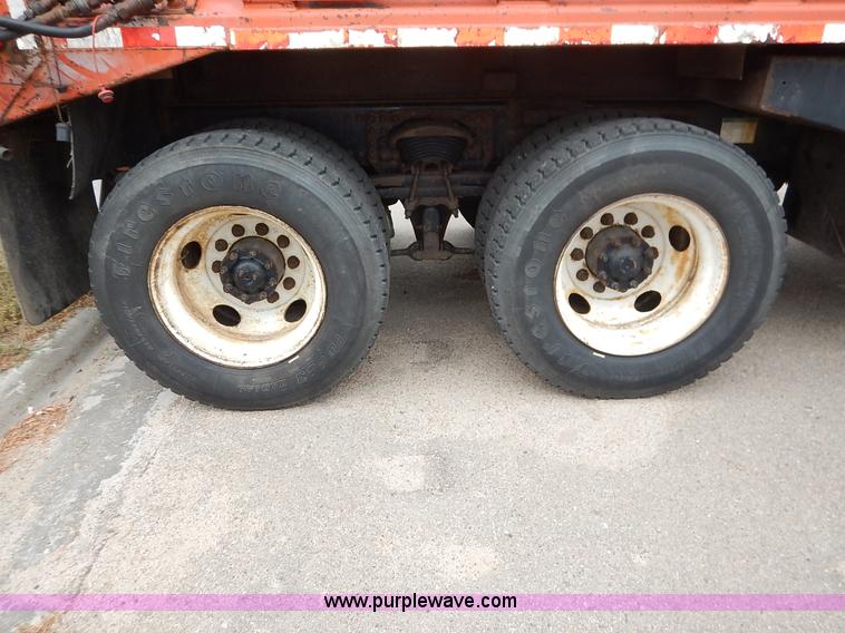 image for item K1664 2001 Sterling LP7500 dump truck