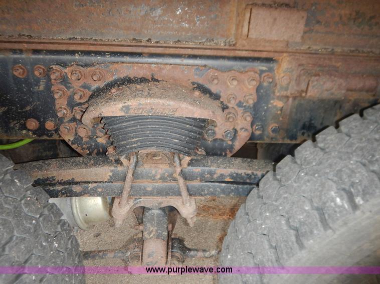 image for item K1664 2001 Sterling LP7500 dump truck