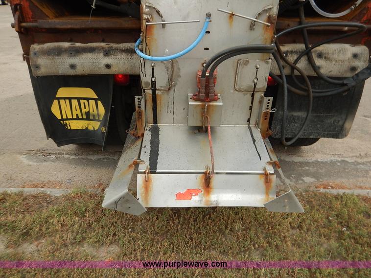 image for item K1664 2001 Sterling LP7500 dump truck