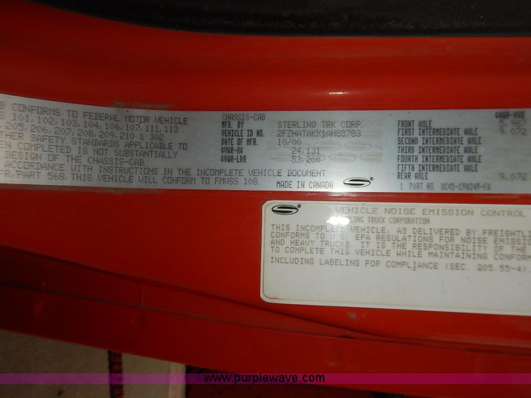 image for item K1664 2001 Sterling LP7500 dump truck