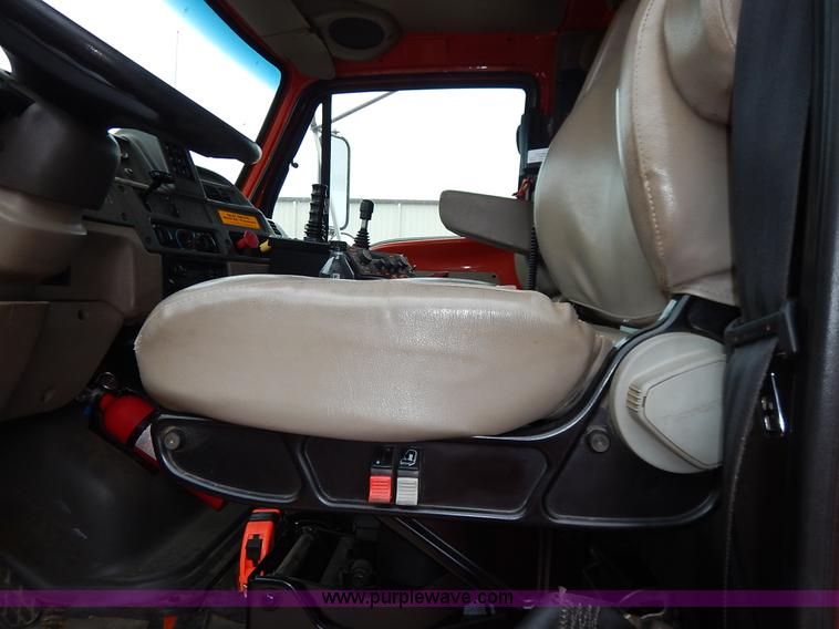 image for item K1665 2001 Sterling LP7500 dump truck