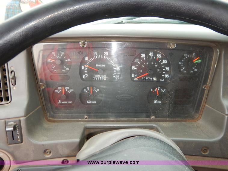 image for item K1665 2001 Sterling LP7500 dump truck