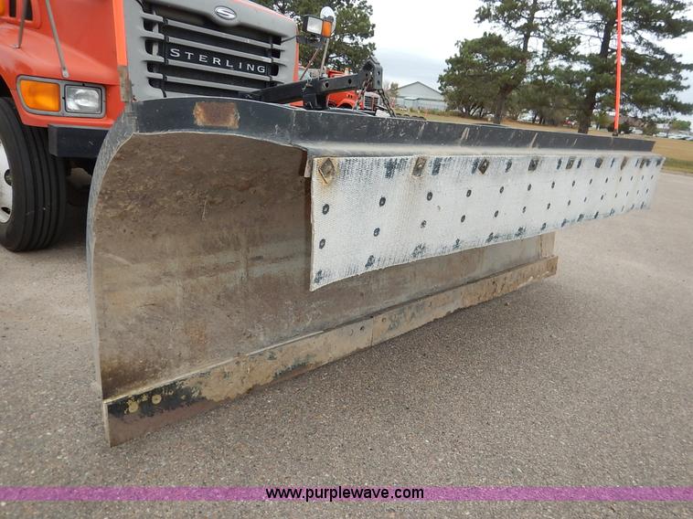 image for item K1665 2001 Sterling LP7500 dump truck