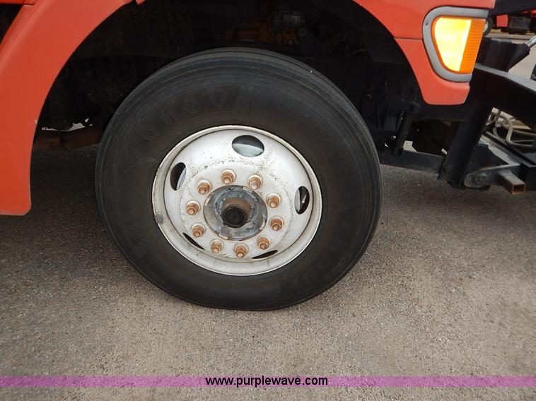 image for item K1665 2001 Sterling LP7500 dump truck