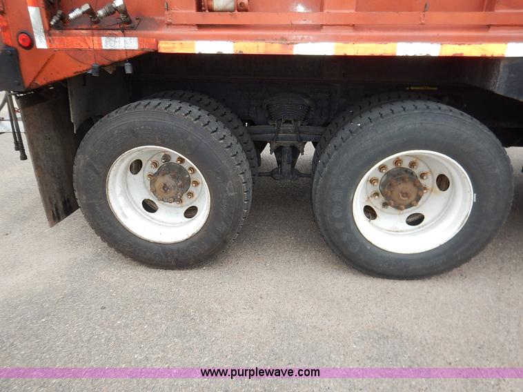 image for item K1665 2001 Sterling LP7500 dump truck