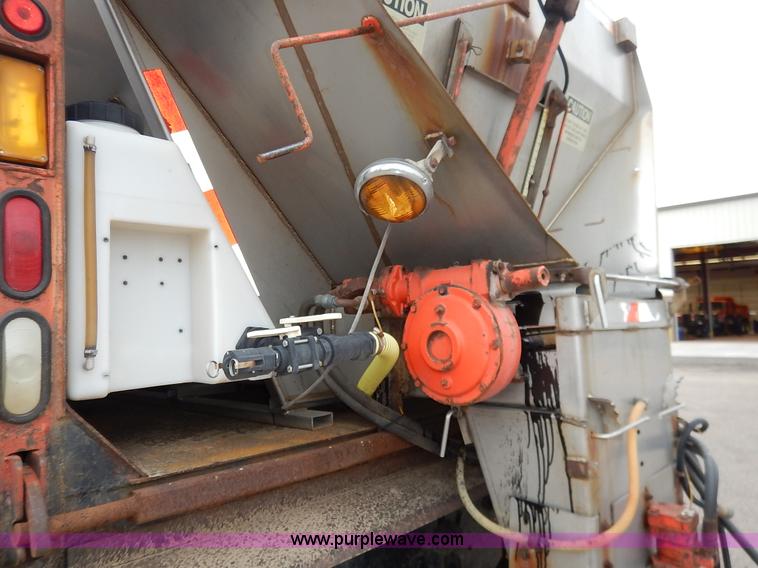 image for item K1665 2001 Sterling LP7500 dump truck