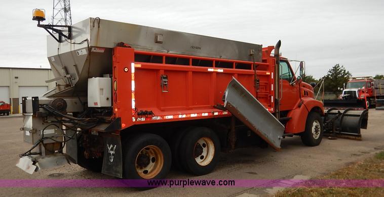 image for item K1666 1999 Sterling L9511 dump truck