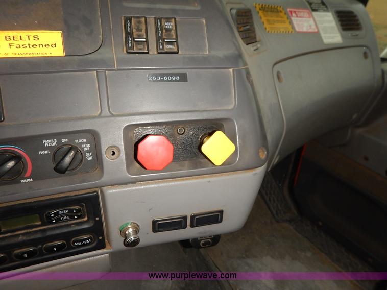 image for item K1666 1999 Sterling L9511 dump truck