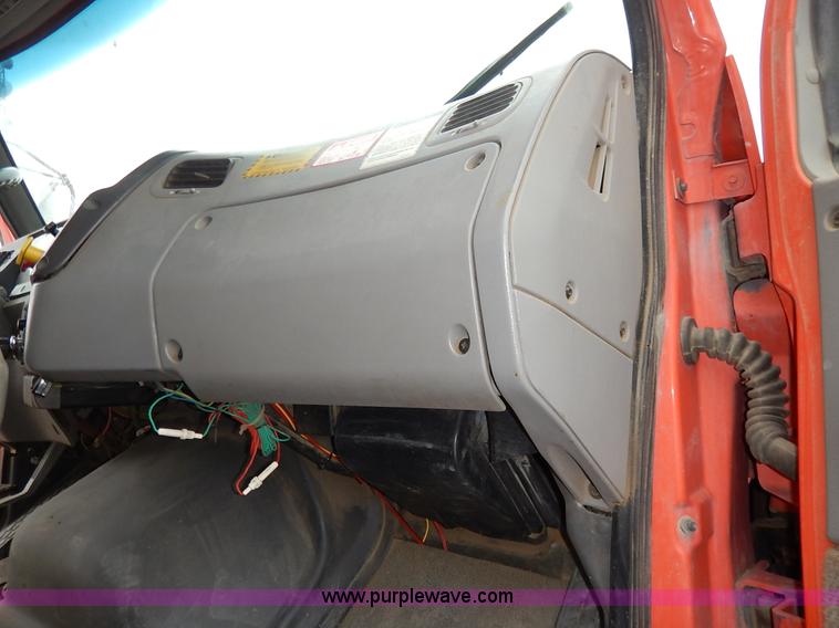 image for item K1666 1999 Sterling L9511 dump truck