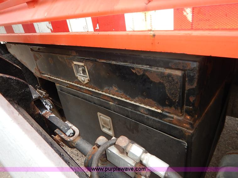 image for item K1666 1999 Sterling L9511 dump truck