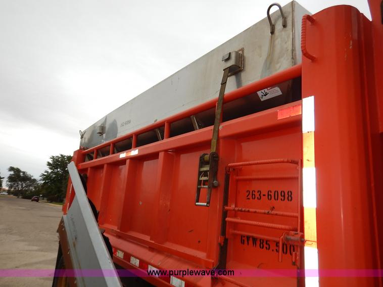 image for item K1666 1999 Sterling L9511 dump truck