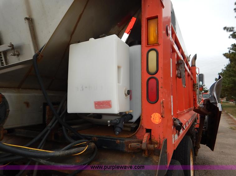 image for item K1666 1999 Sterling L9511 dump truck