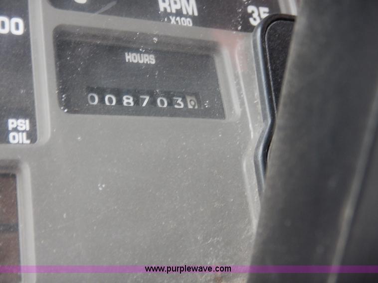 image for item K1667 1999 International 4900 dump truck