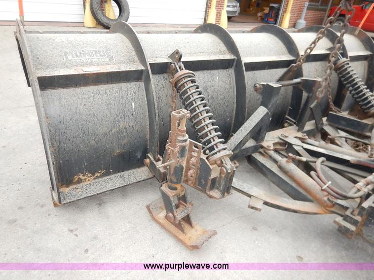 image for item K1667 1999 International 4900 dump truck