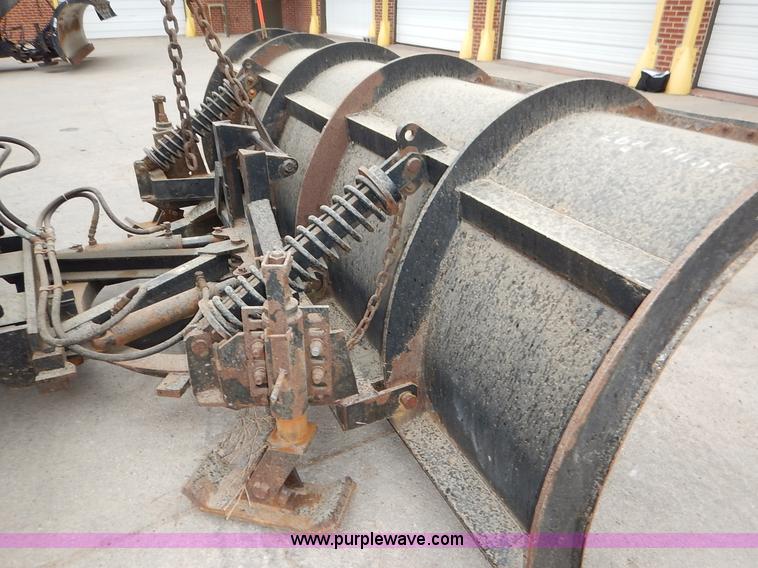 image for item K1667 1999 International 4900 dump truck