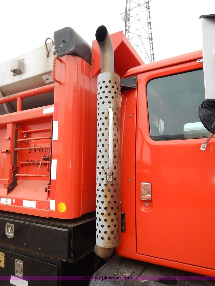 image for item K1667 1999 International 4900 dump truck