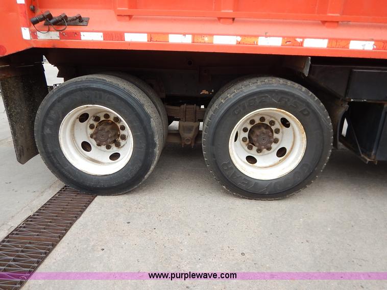 image for item K1667 1999 International 4900 dump truck