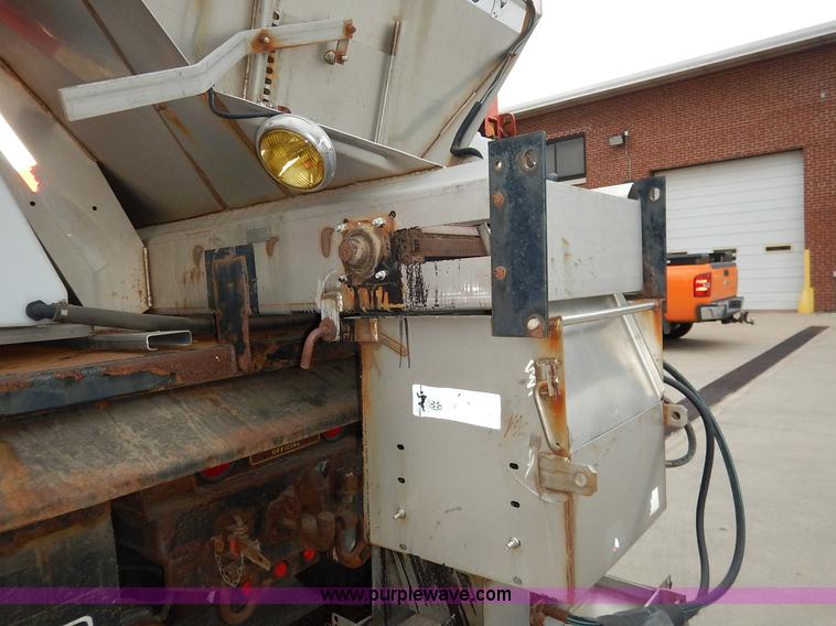 image for item K1667 1999 International 4900 dump truck