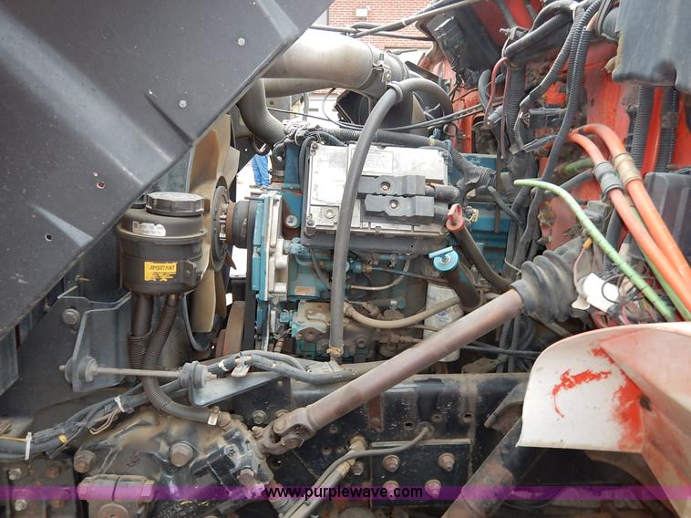 image for item K1667 1999 International 4900 dump truck