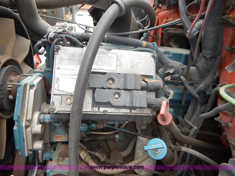 image for item K1667 1999 International 4900 dump truck