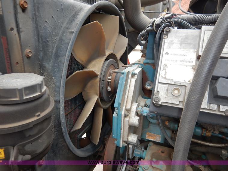 image for item K1667 1999 International 4900 dump truck