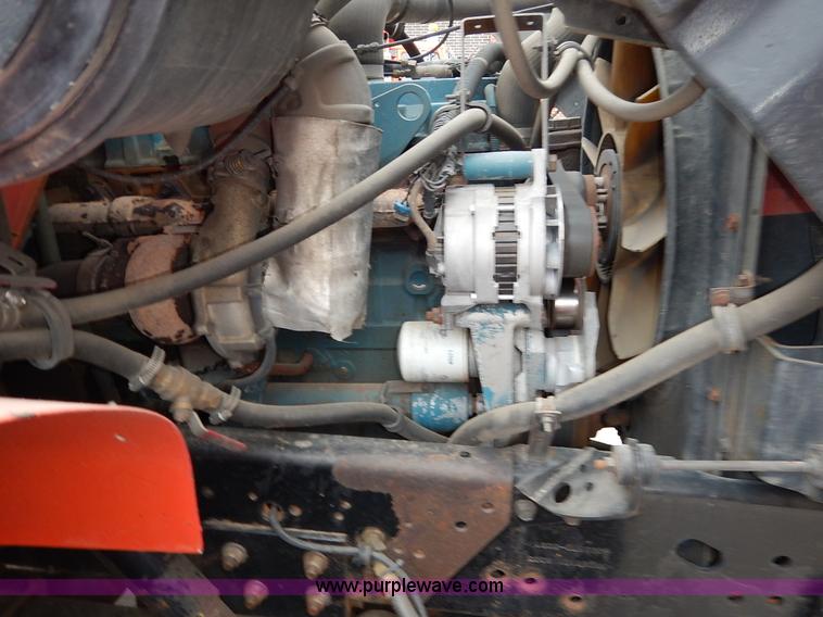 image for item K1667 1999 International 4900 dump truck