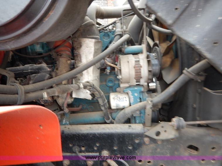 image for item K1668 1999 International 4900 dump truck