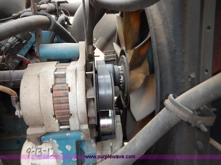 image for item K1668 1999 International 4900 dump truck