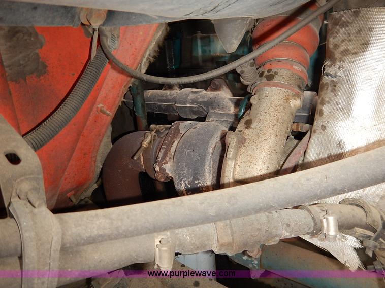 image for item K1668 1999 International 4900 dump truck