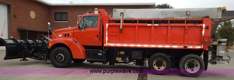 image for item K1669 1999 Sterling L9511 dump truck