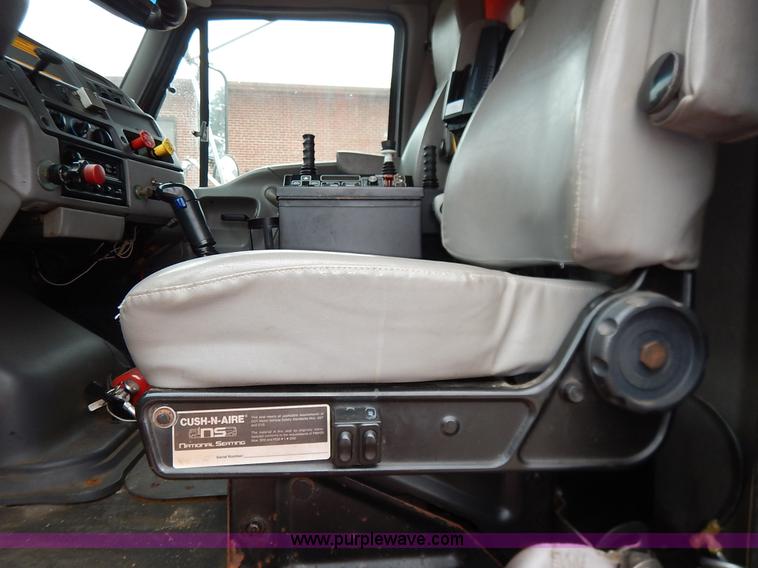 image for item K1669 1999 Sterling L9511 dump truck