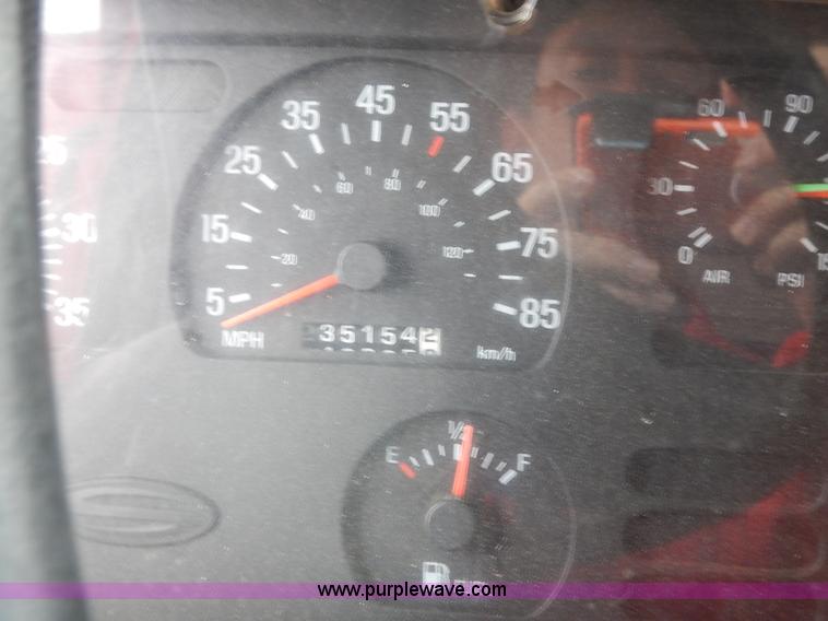 image for item K1669 1999 Sterling L9511 dump truck