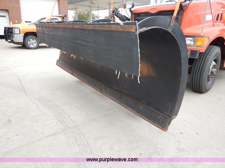 image for item K1669 1999 Sterling L9511 dump truck