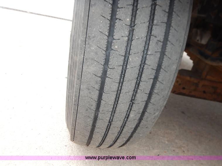 image for item K1669 1999 Sterling L9511 dump truck