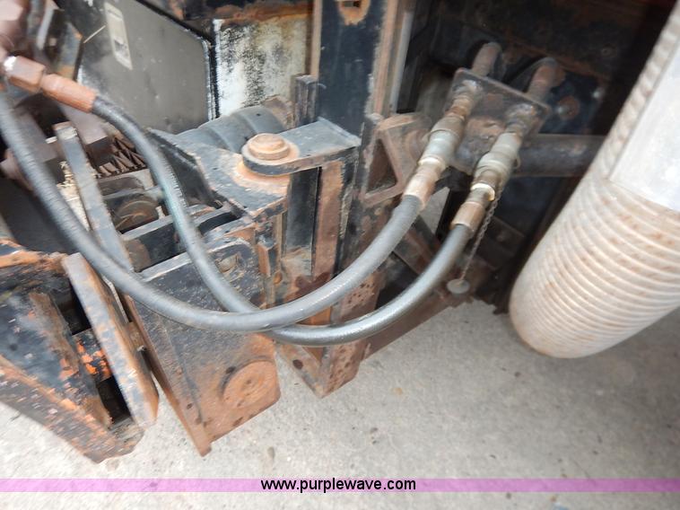 image for item K1669 1999 Sterling L9511 dump truck