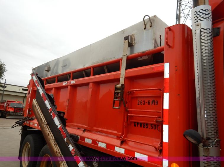 image for item K1669 1999 Sterling L9511 dump truck