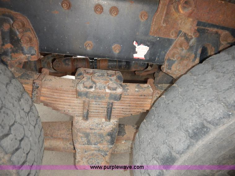 image for item K1669 1999 Sterling L9511 dump truck