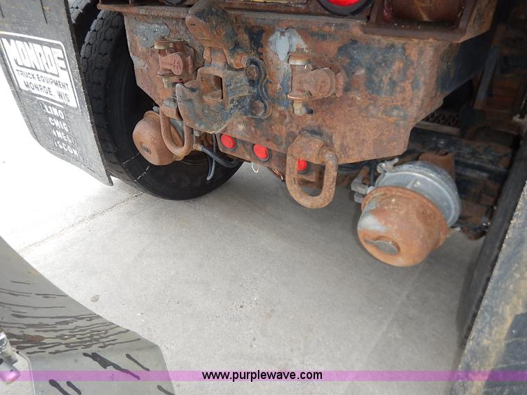 image for item K1669 1999 Sterling L9511 dump truck