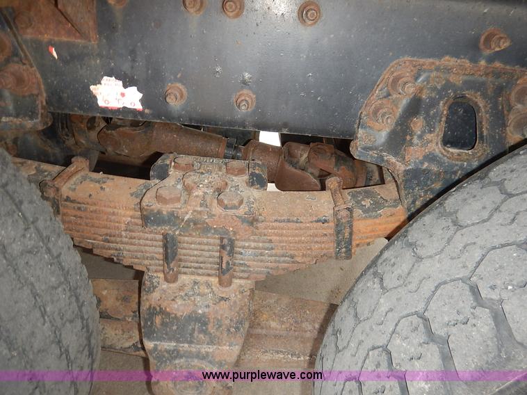 image for item K1669 1999 Sterling L9511 dump truck