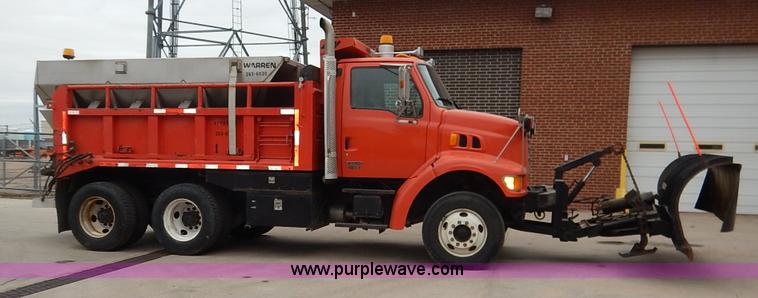 image for item K1670 2001 Sterling LP7500 dump truck