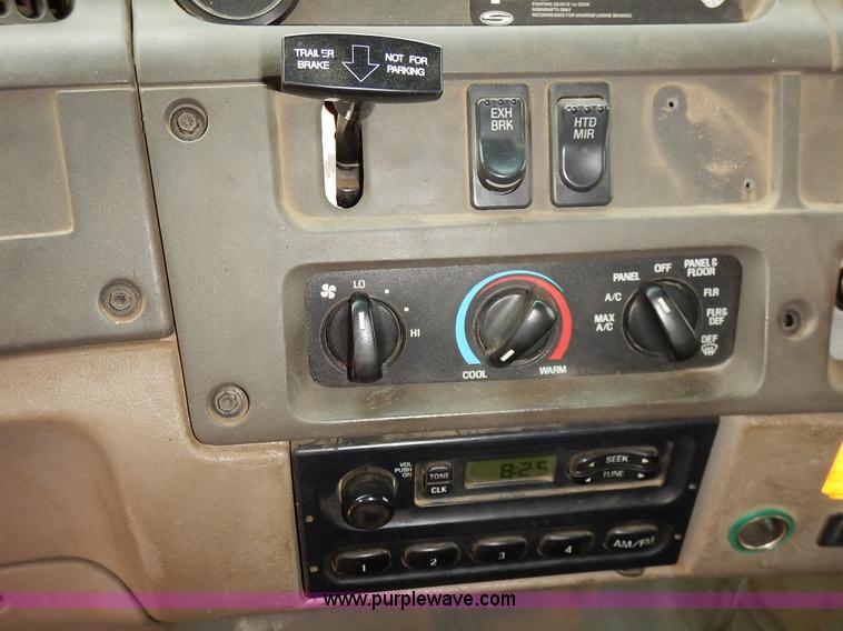 image for item K1670 2001 Sterling LP7500 dump truck