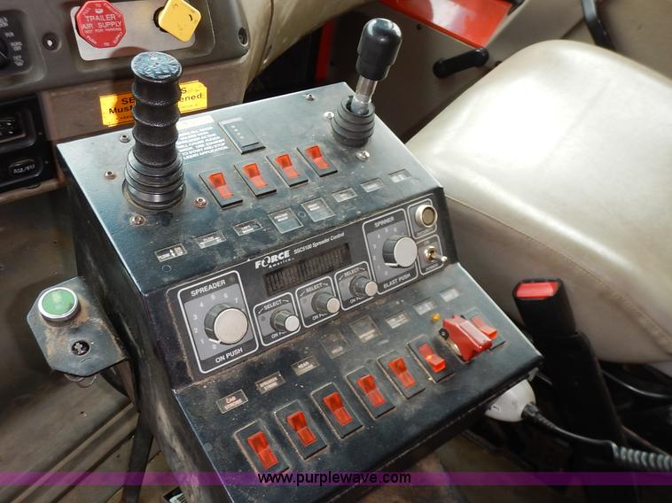 image for item K1670 2001 Sterling LP7500 dump truck