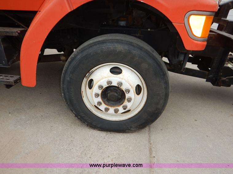 image for item K1670 2001 Sterling LP7500 dump truck