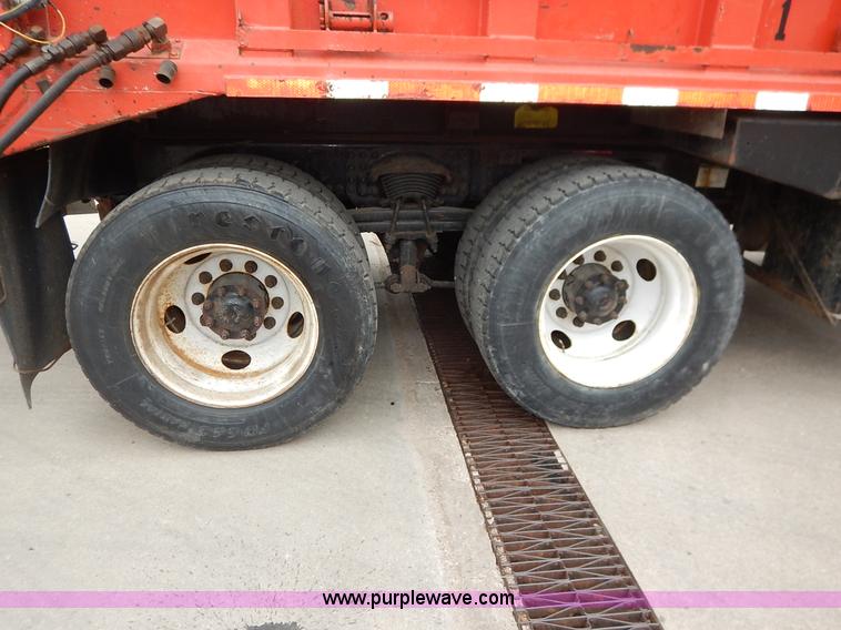 image for item K1670 2001 Sterling LP7500 dump truck