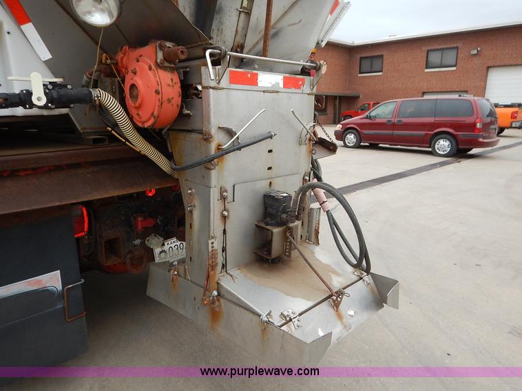 image for item K1670 2001 Sterling LP7500 dump truck