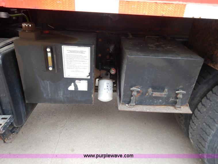 image for item K1670 2001 Sterling LP7500 dump truck