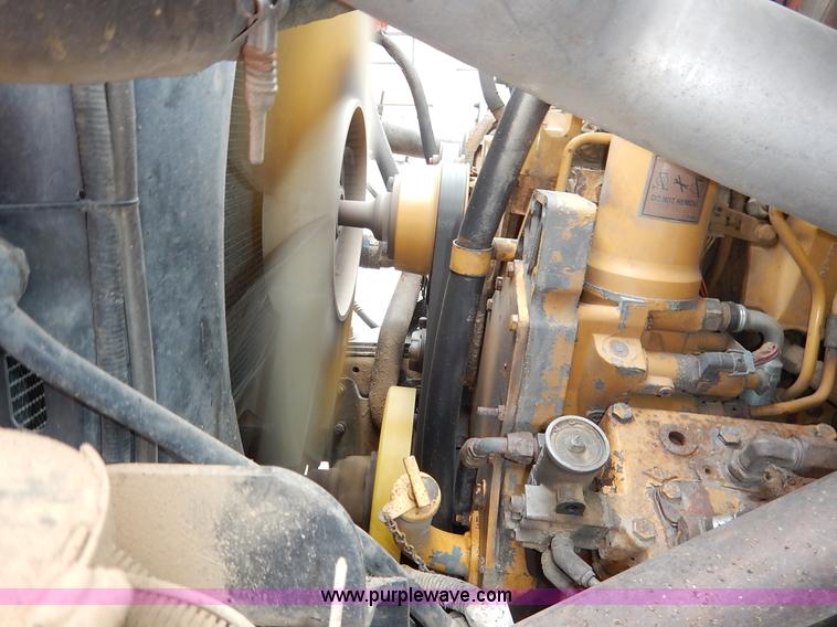 image for item K1670 2001 Sterling LP7500 dump truck