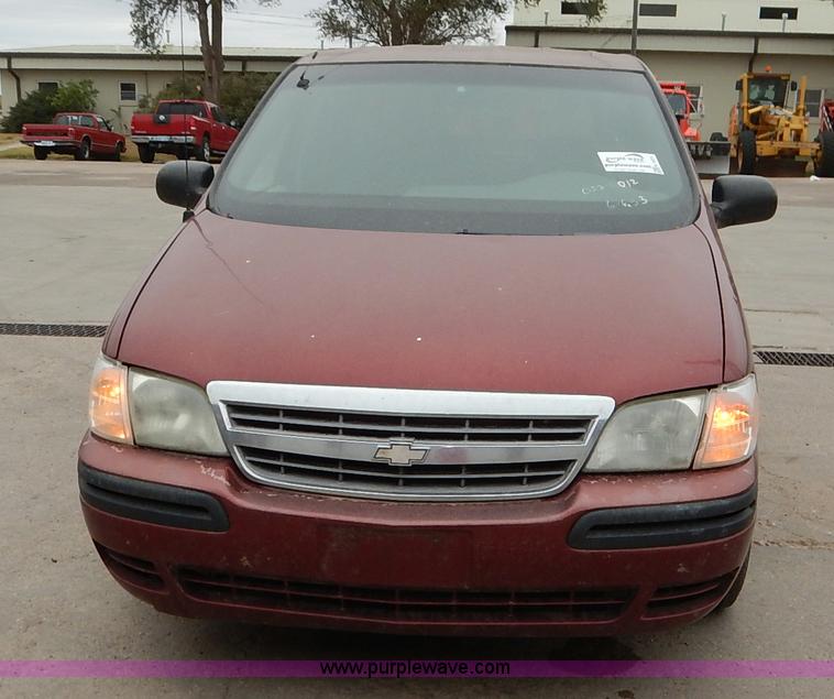 image for item K1671 2002 Chevrolet Venture van
