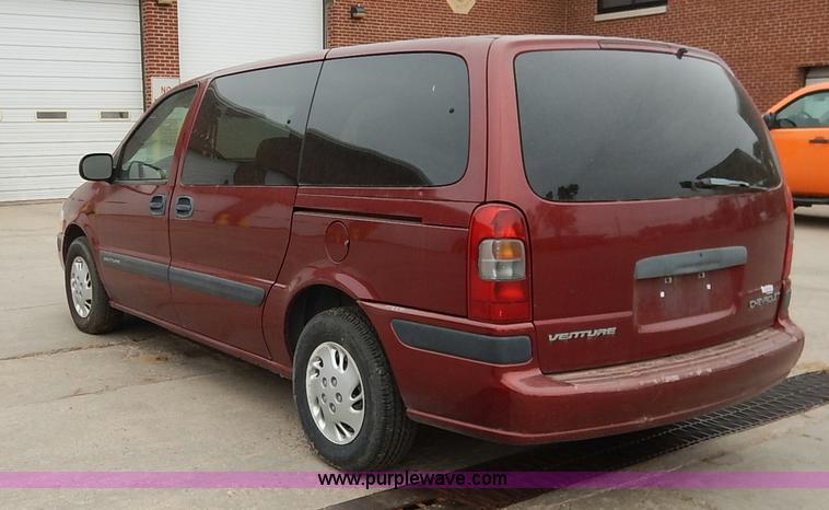 image for item K1671 2002 Chevrolet Venture van